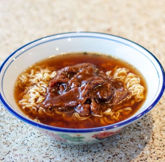 Satay beef noodle / 沙嗲牛肉公仔麵